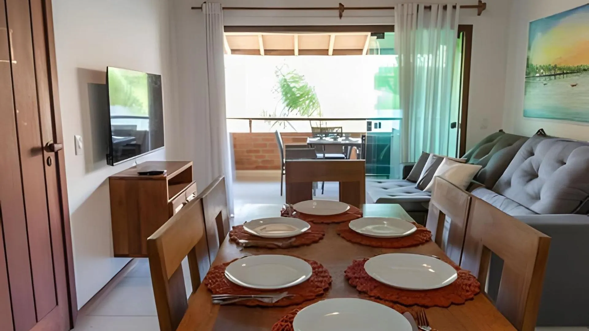 450M Praia De Taperapuan; Piscina; 2 Quartos; Wifi 300 Mbs; Churrasqueira; Estacionamento Gratuito 1 Carro Porto Seguro Casa de Férias